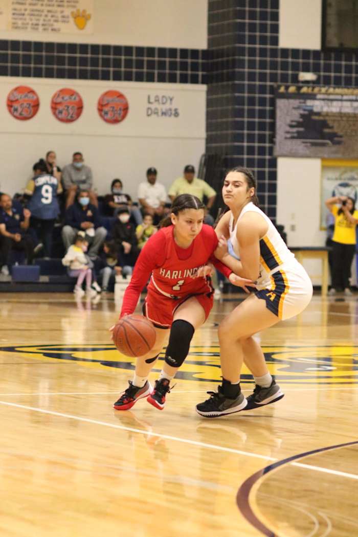 harlingen-laredo-alexander-girls-basketball-playoffs00002